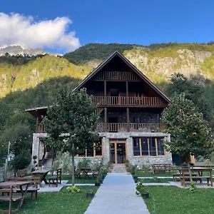 Affittacamere Alpinehouse Theth